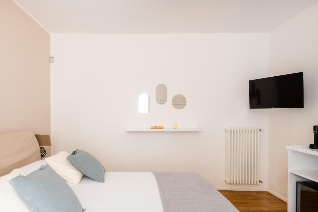 Moncada Suites & Apartments Palermo Buitenkant foto