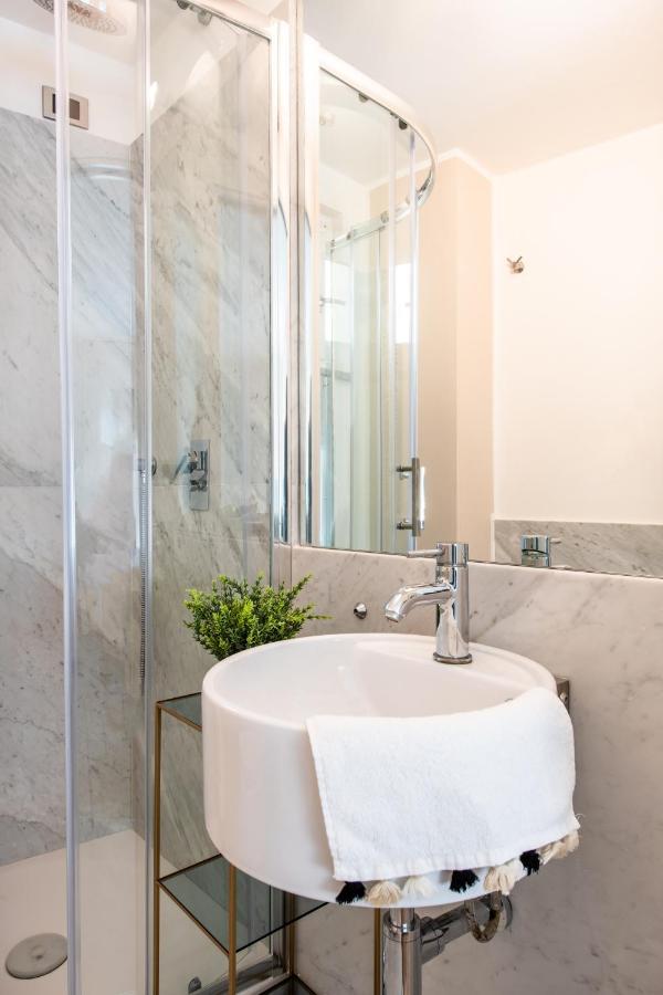 Moncada Suites & Apartments Palermo Buitenkant foto